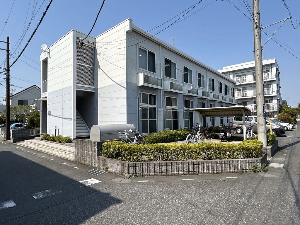 レオパレスサニーホームズ 外観
