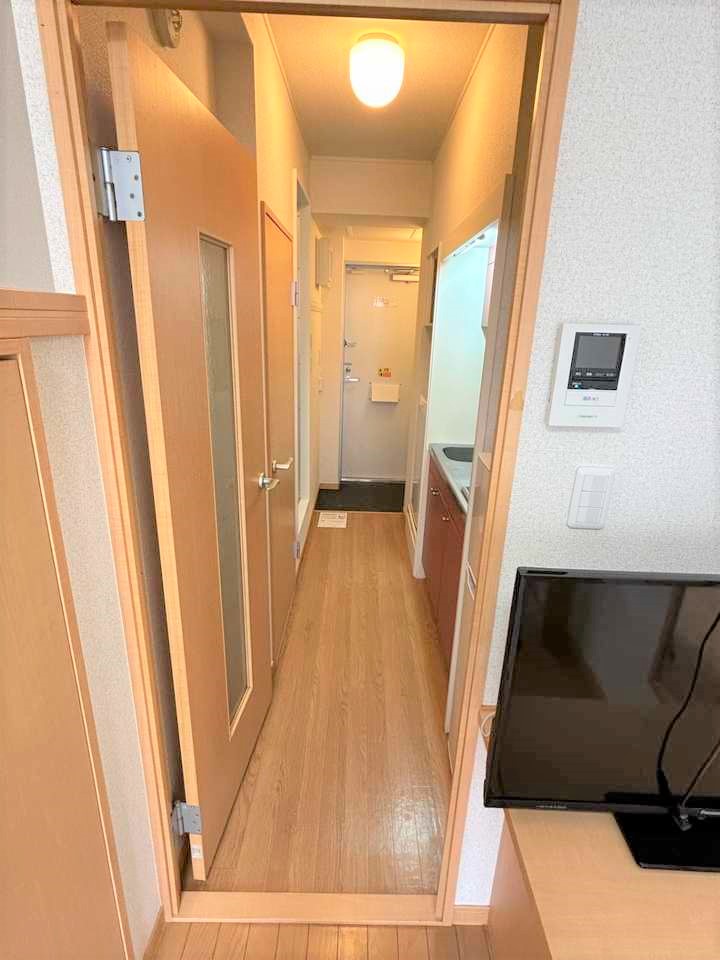 レオパレスかいと 玄関