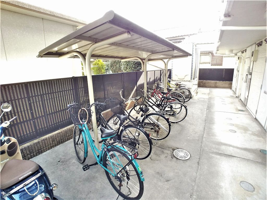 レオパレスアストライア その他