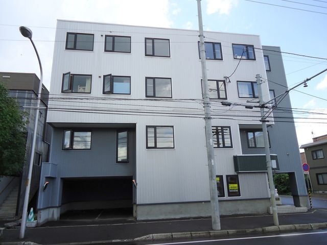 M&R 外観