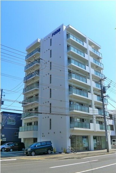 F008 外観