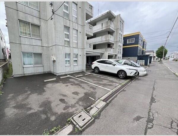 アーバンクラスタ元町Ⅰ 駐車場