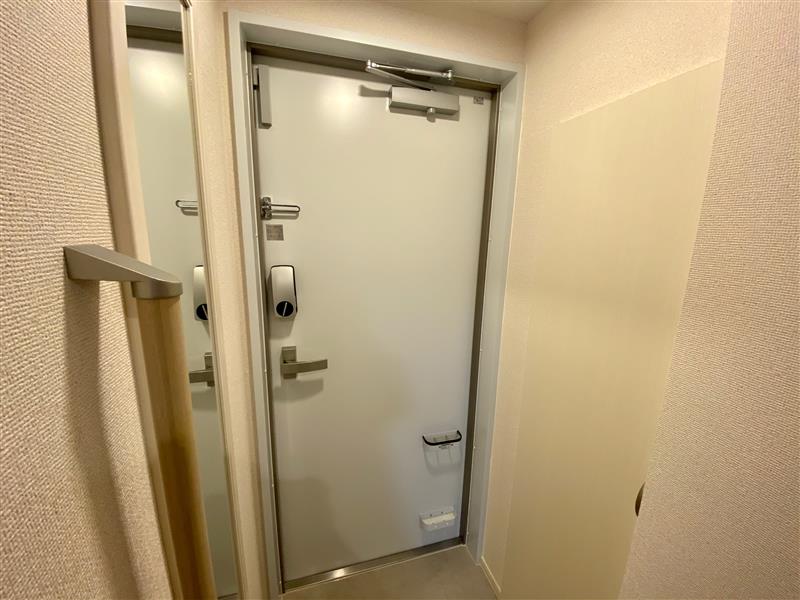 クレイノコルノ 玄関