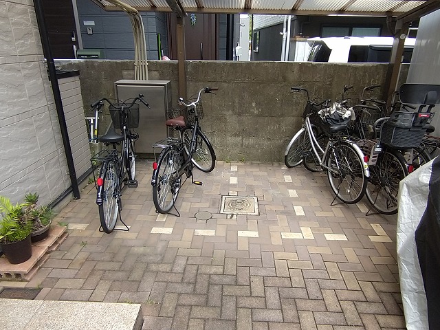 レオパレス高津 その他
