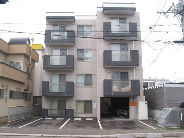 トライフォース12 外観