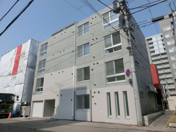 グランディール円山 イースト 外観