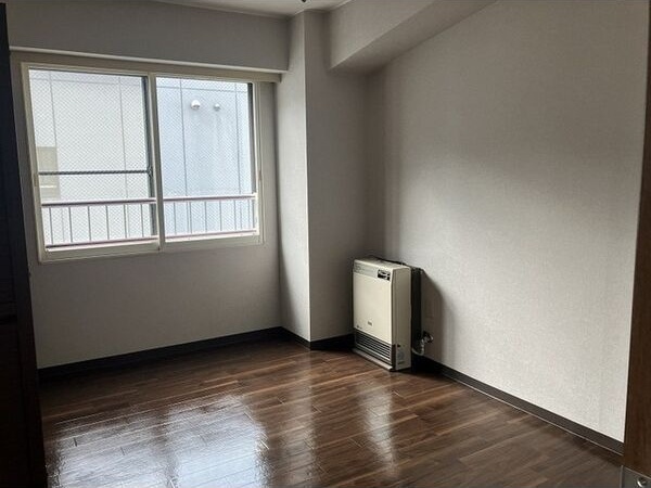 プラザ南伏見 ベッドルーム
