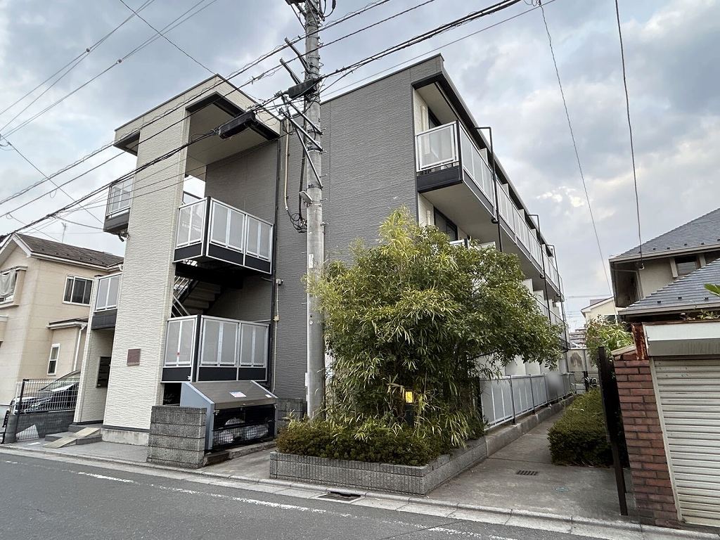 レオパレスピエール　コリーネ 外観