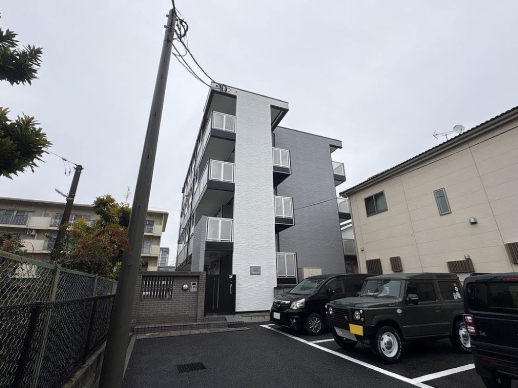 レオパレステルセイラ 外観