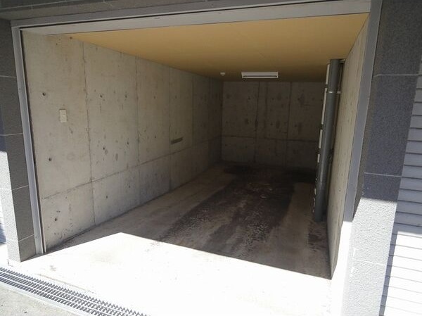 プラセール 駐車場