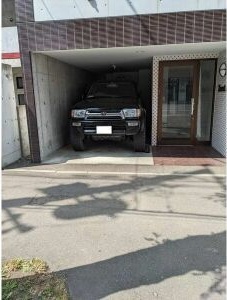 ツヴァイトロジック 駐車場