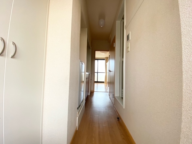 レオパレスエスペランサ扇 玄関