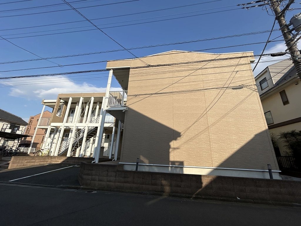 レオパレスクレエ 外観