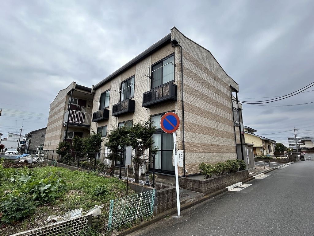 レオパレスカンタービレ 外観