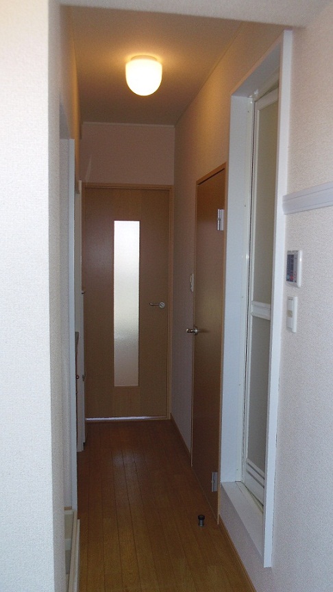 レオパレスグリーンフラットＦ 玄関
