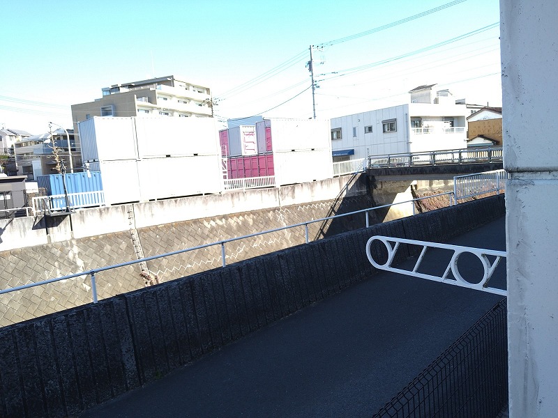 レオパレスフローレンス その他