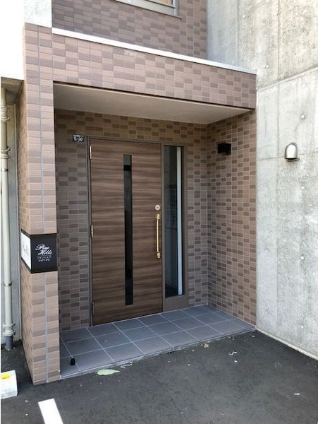 パインヒルズひばりヶ丘 エントランス