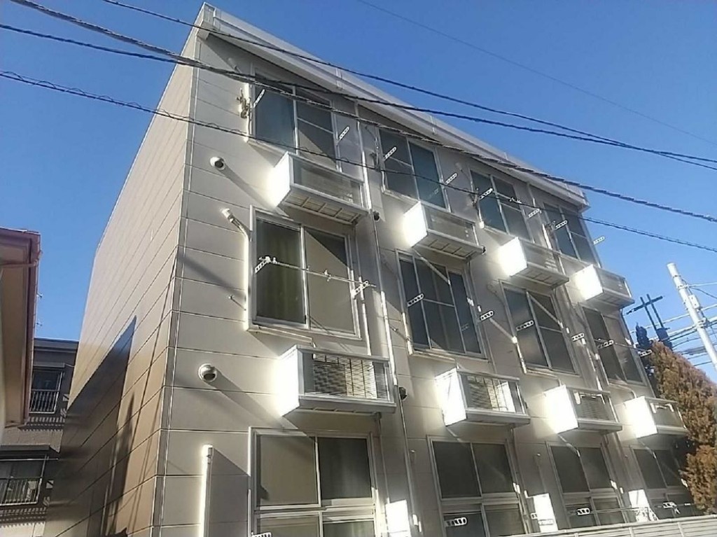 レオパレスいずみ 外観