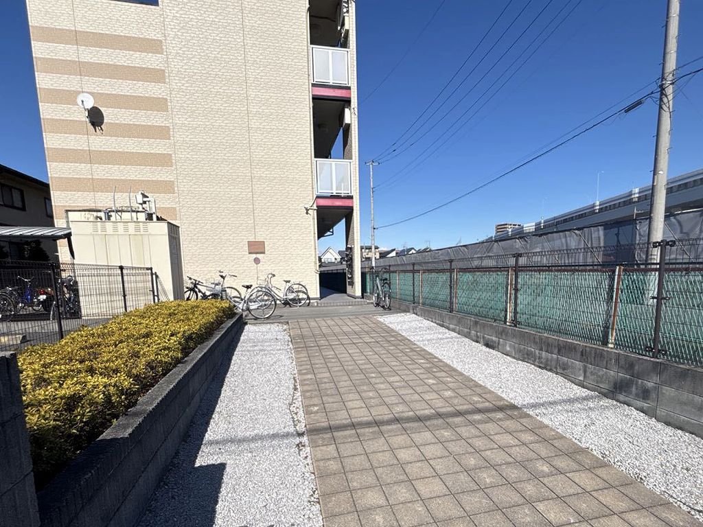 レオパレスコヅチ その他