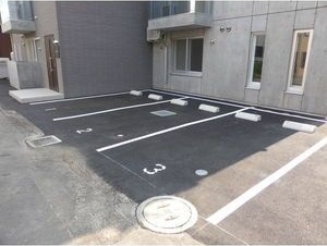ラフレーズ菊水 駐車場