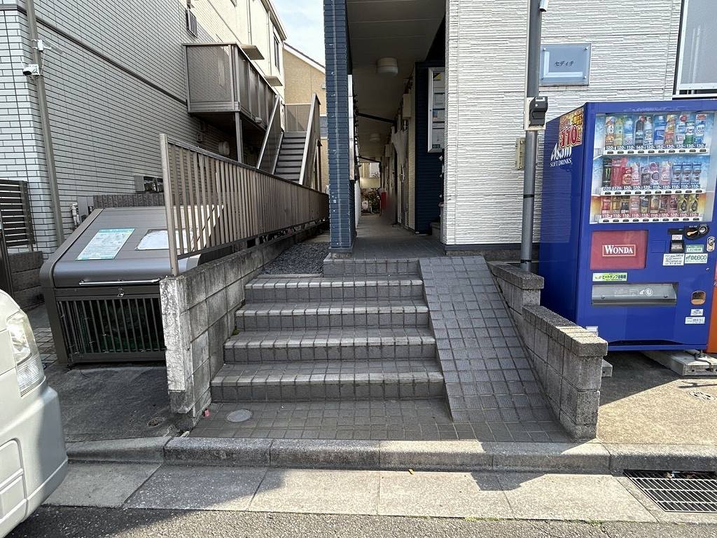 レオパレスセディチ その他