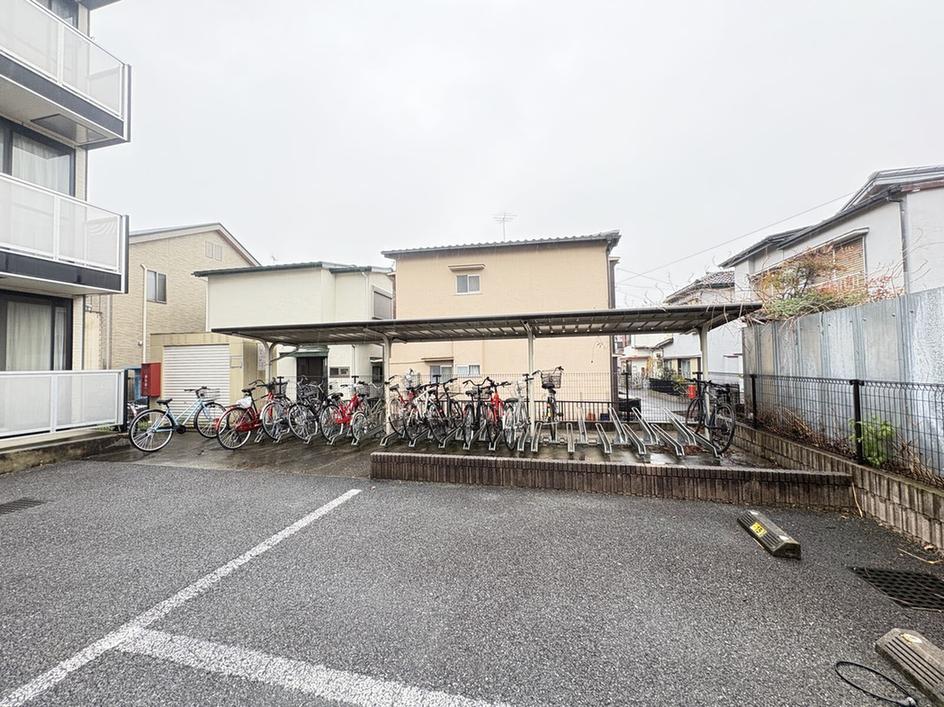 レオパレスリバーパーク その他