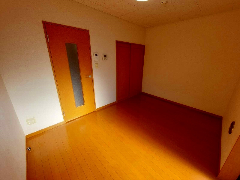 レオパレスＢＲＩＳＥ関町東 リビング
