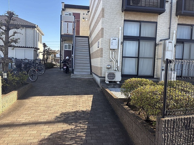 レオパレスアゼリア その他