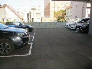 ノヴァ学園前 駐車場