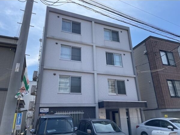 アビターレウーノ 外観