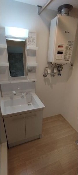 アリュール南6条 洗面所
