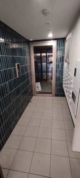 アリュール南6条 エントランス