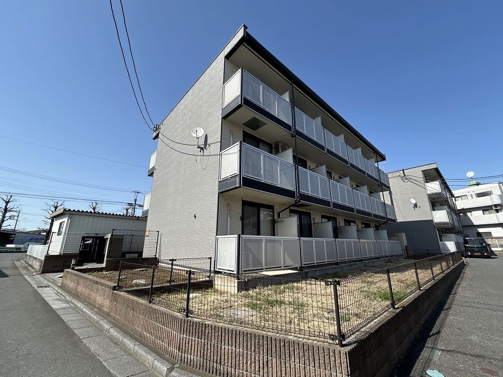 レオパレスリバーヴィレッジＡ 外観