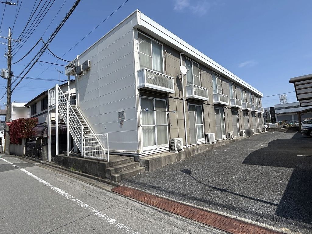 レオパレスプラムⅡ 外観