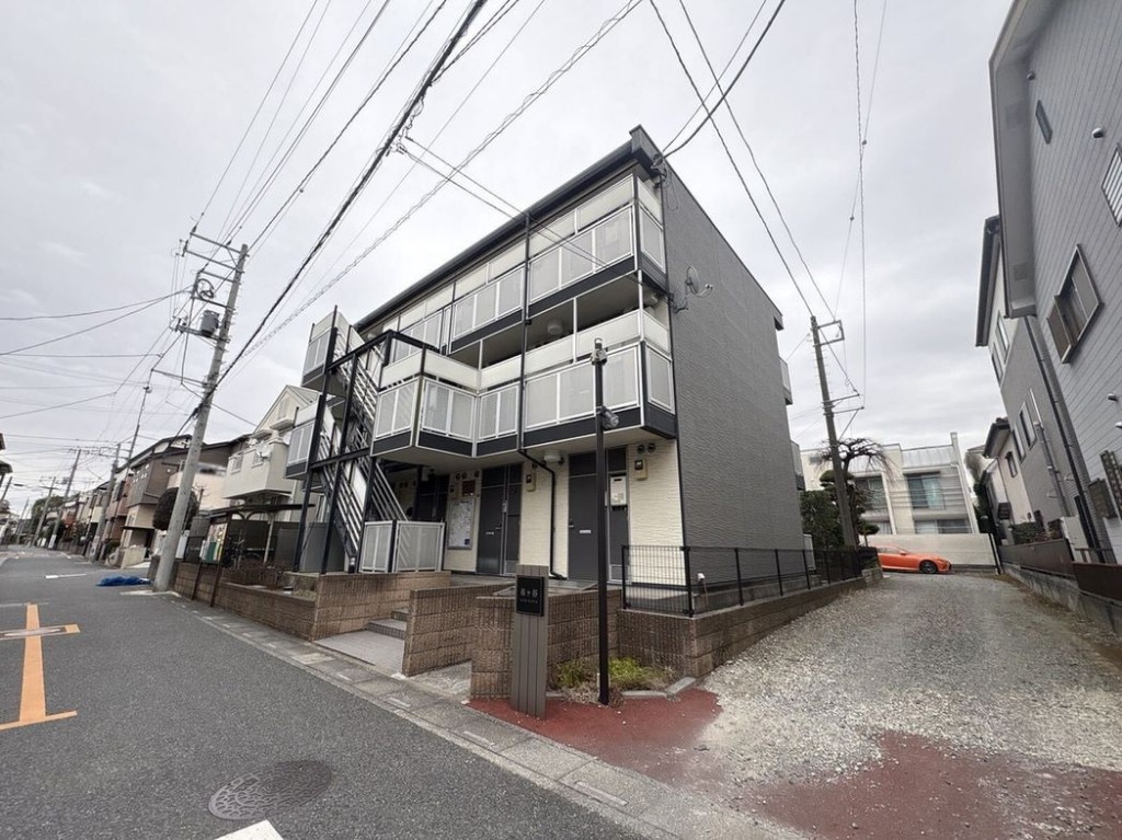 レオパレスボヌール 外観