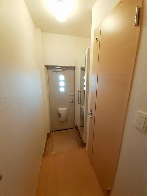 ガーディノディルースⅢ 玄関