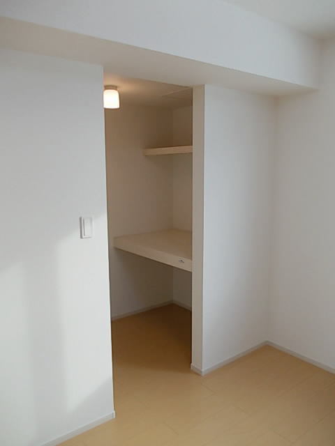 モッソ・コンブリオ 収納