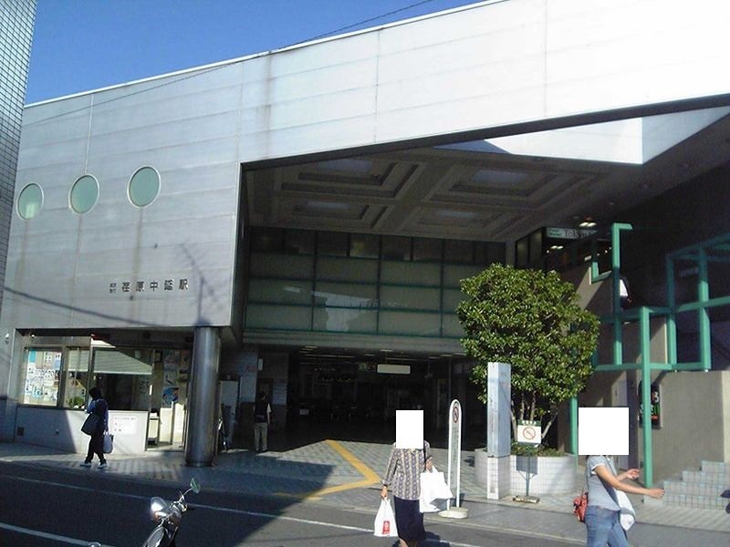 ラ・プティ・メゾン 駅