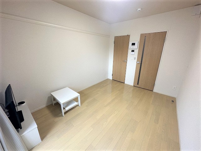 クレイノラ　メゾン根岸 リビング