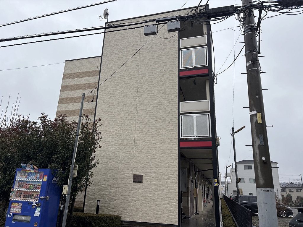 レオパレス山崎８５ 外観