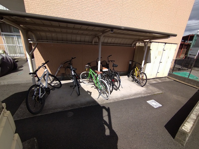 レオパレスデルタ その他