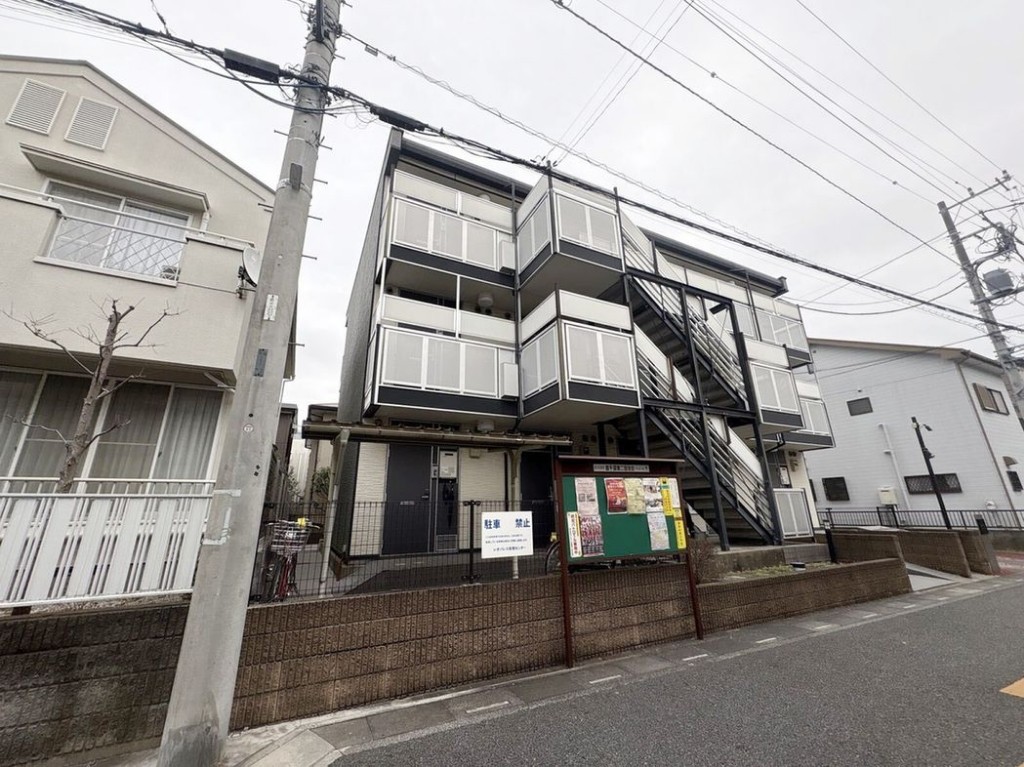 レオパレスボヌール 外観
