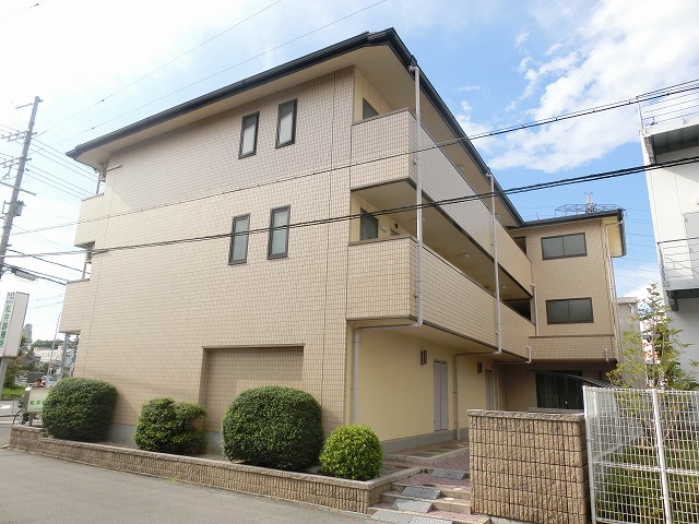 ファミール３号館 外観