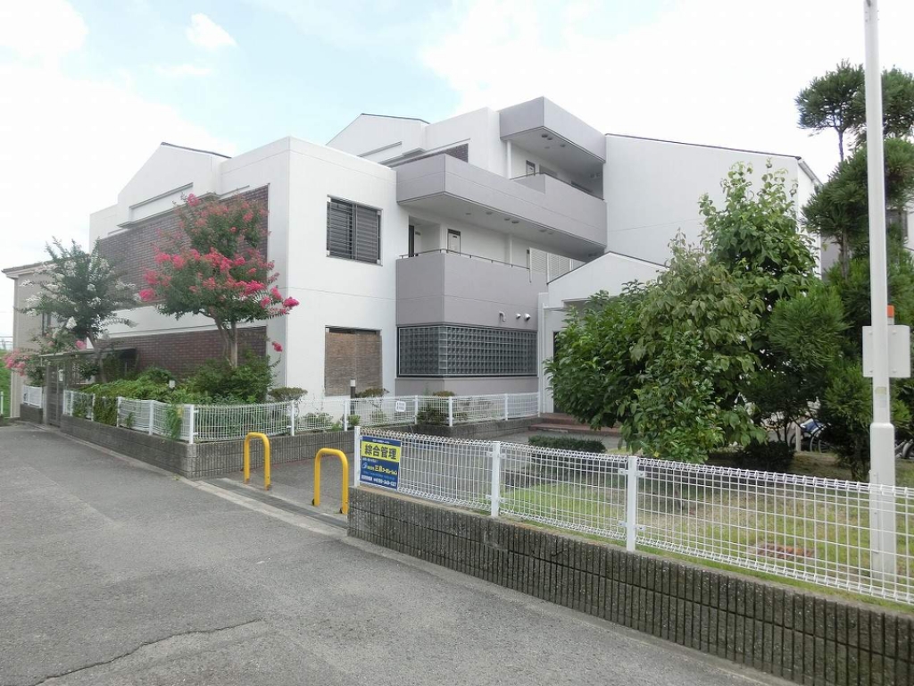 アンビエンテ桜ヶ丘 外観