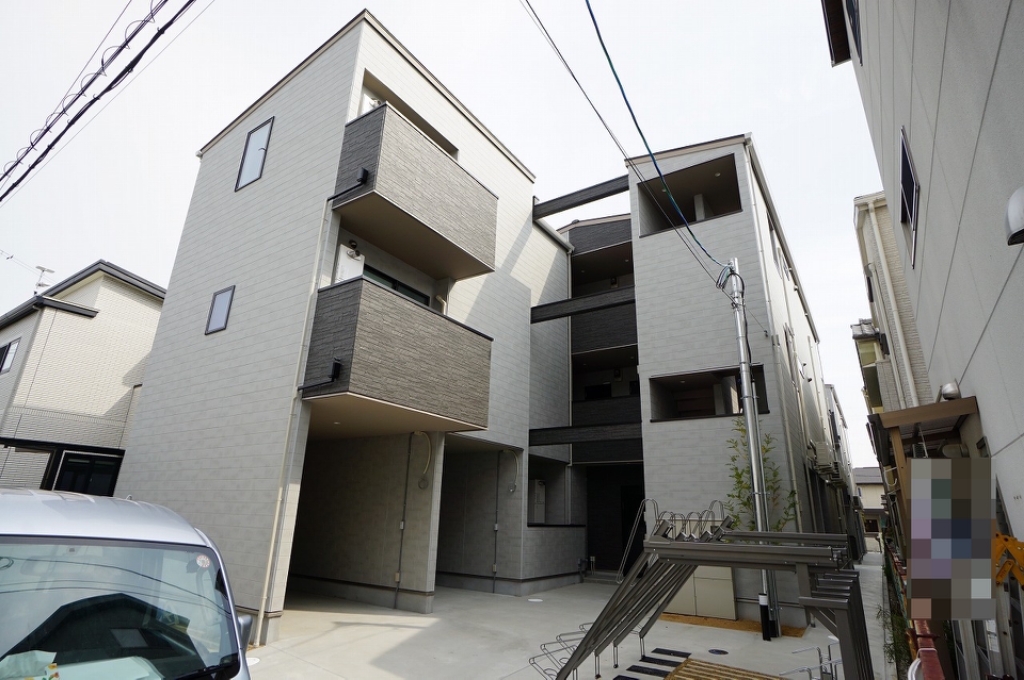 Ｈｅａｌｉｎｇ　ＧｒａｃｅＢ棟（北棟） 外観