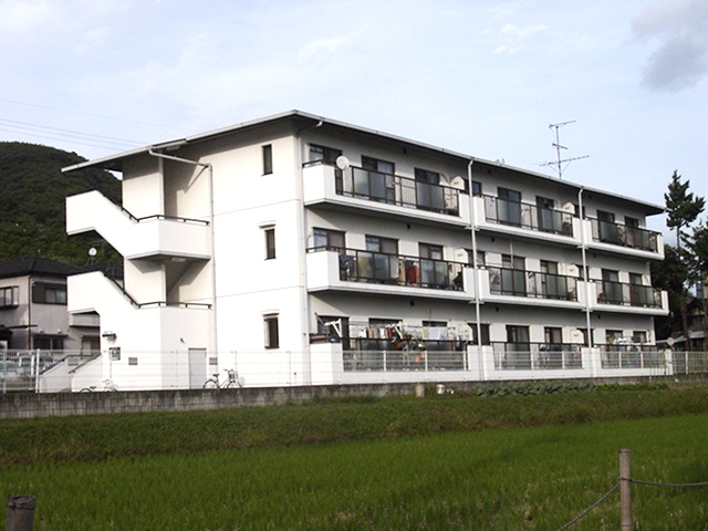 グランデ生野 外観