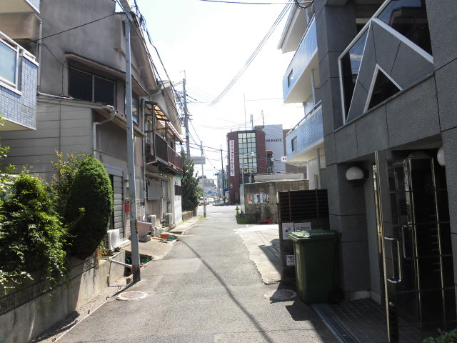 レリーサ真上 外観