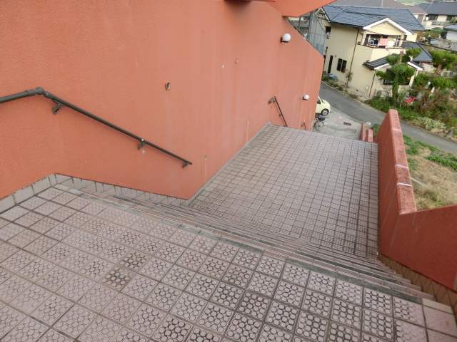 高槻ハイツ 外観