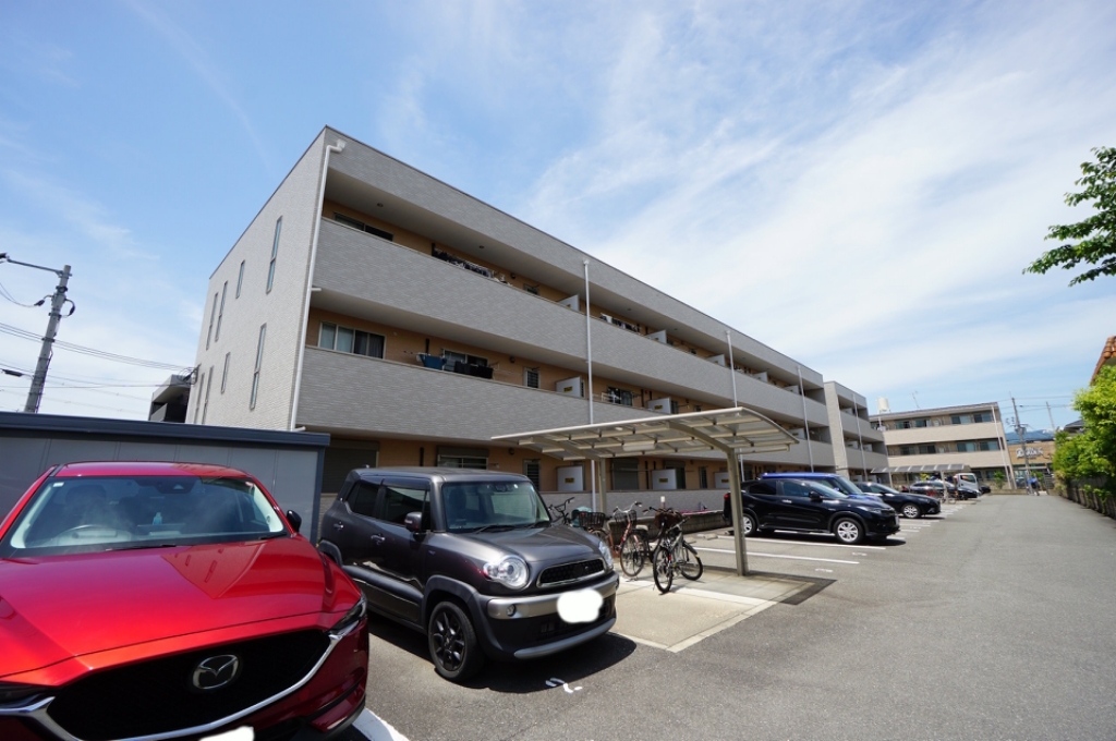 アンプルールフェールオロール 外観