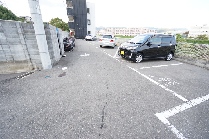 シャトーボヌゥール郡家本町 その他